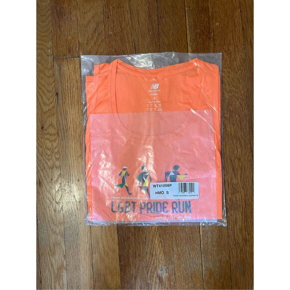 NEW BALANCE LGBT PRIDE 2024 NYRR RACE TOP - Picture 9 of 9